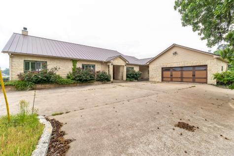 89 Lakeside Trinity TX 75862