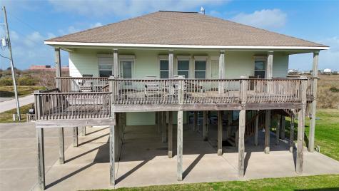 906 Helen Boulevard Crystal Beach TX 77650