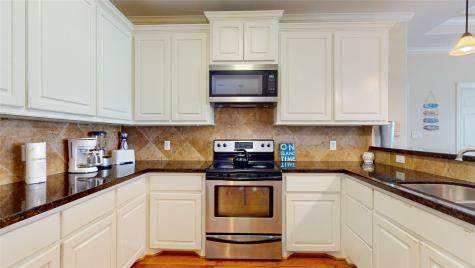 906 Helen Boulevard Crystal Beach TX 77650