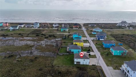 906 Helen Boulevard Crystal Beach TX 77650