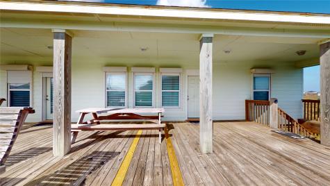 906 Helen Boulevard Crystal Beach TX 77650