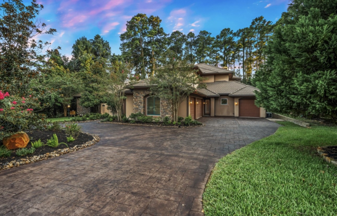 102 Ridge Lake Lane Montgomery TX 77356