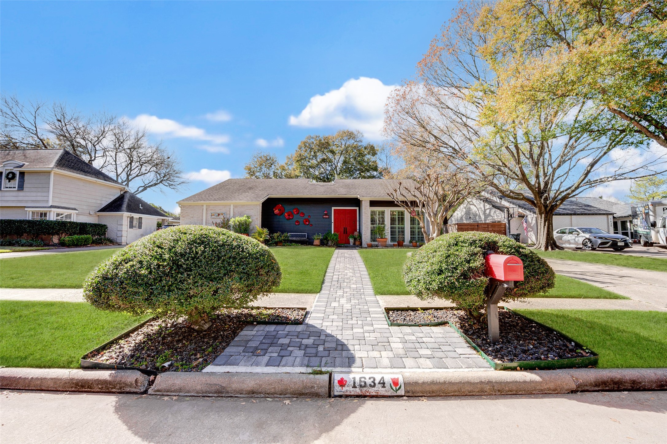 1634 Fall Valley Drive Houston TX 77077