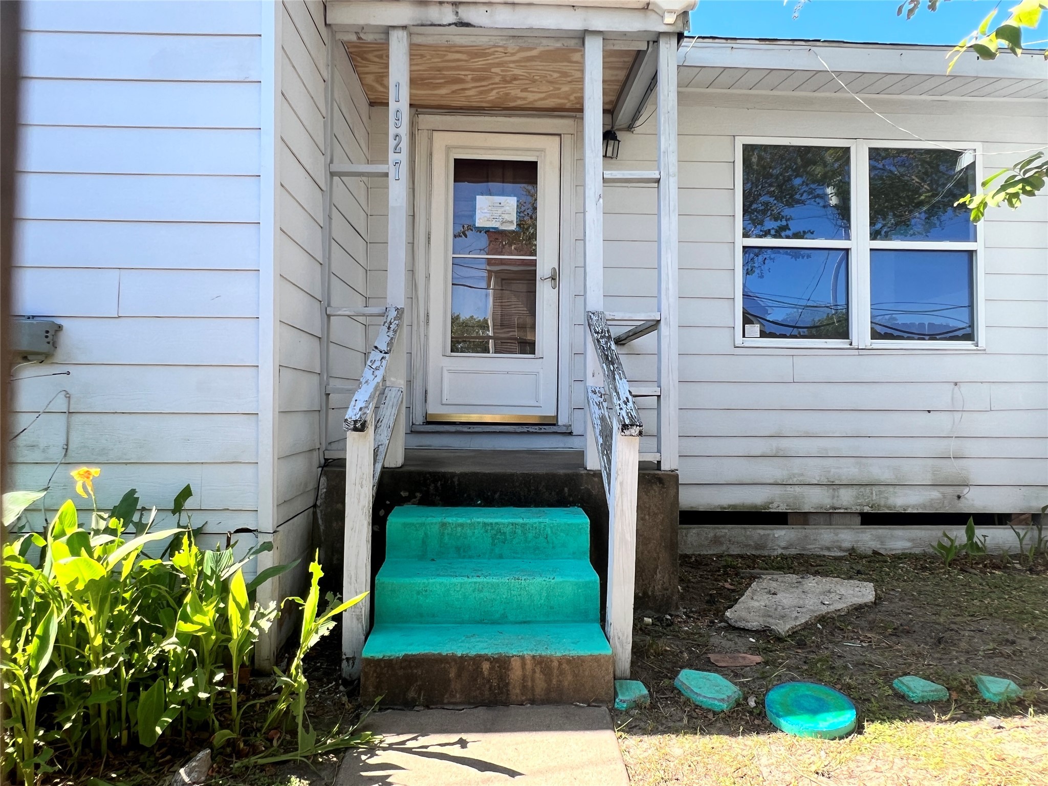 1927 57th Street Galveston TX 77551