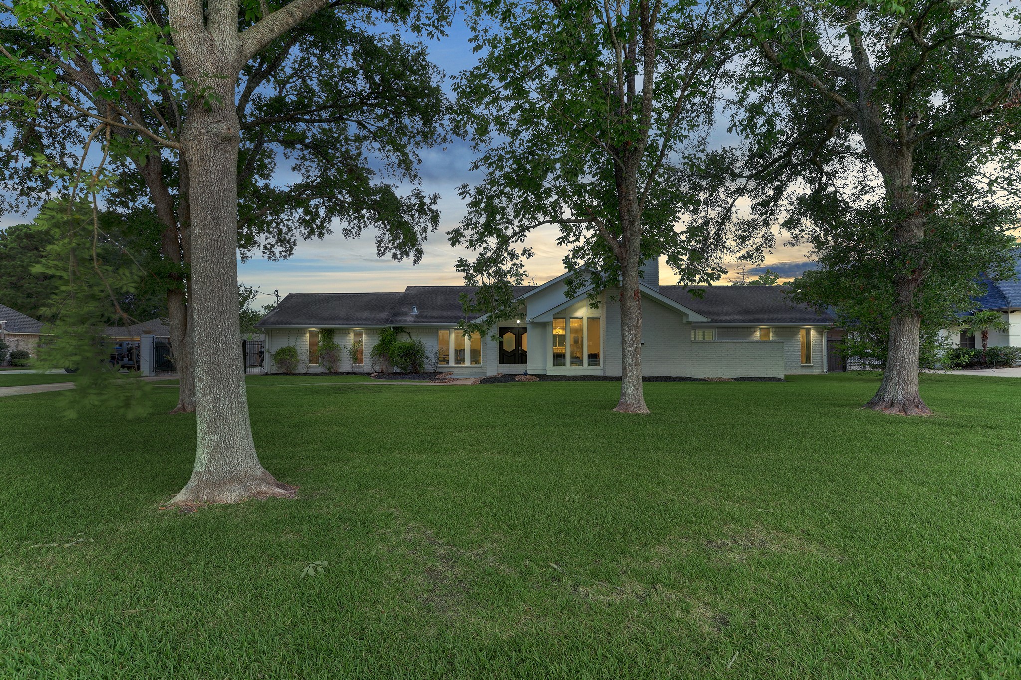 1101 W Edgewood Drive Friendswood TX 77546