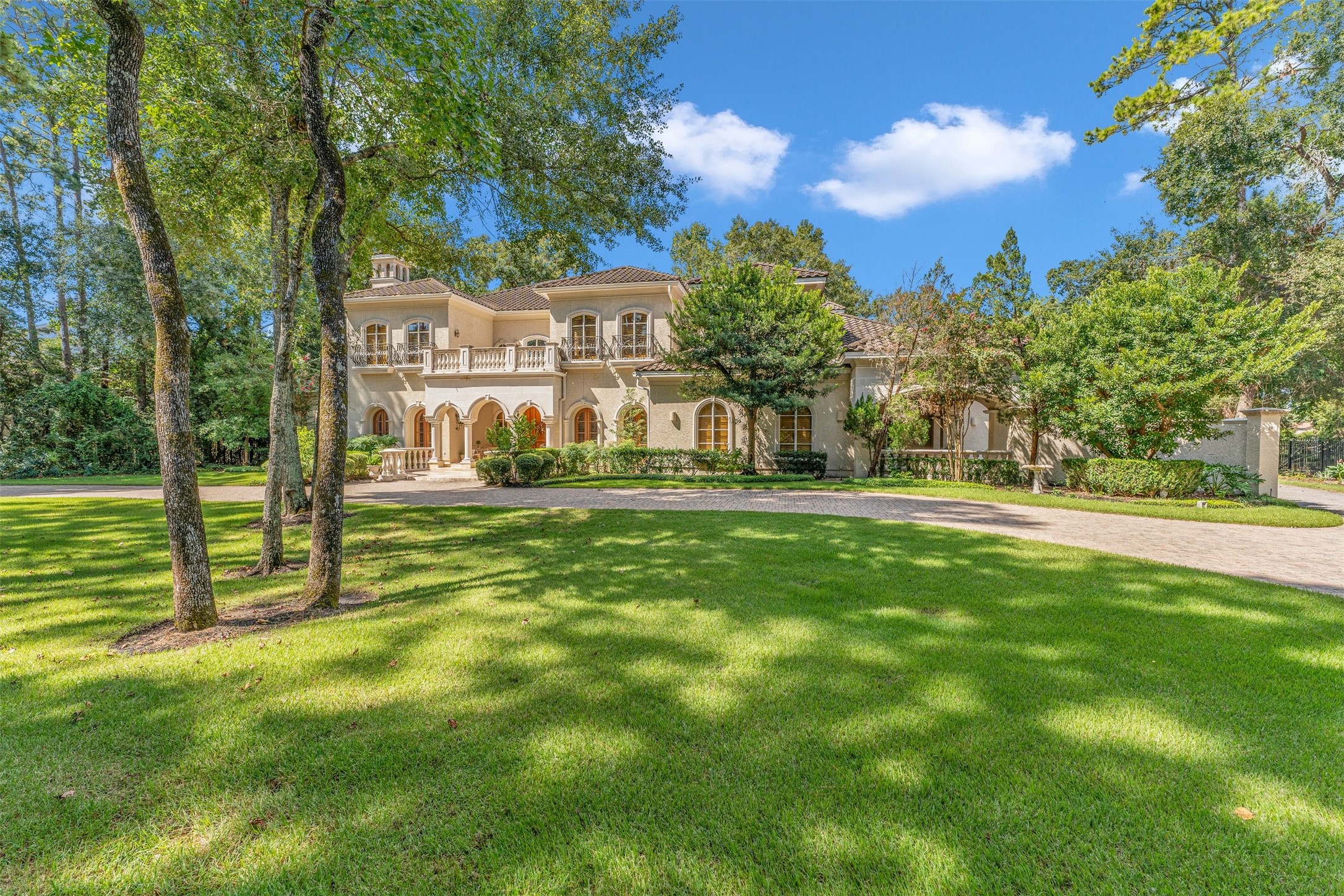19 Netherfield Way The Woodlands TX 77382