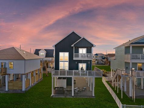 3823 Mendocino Drive Galveston TX 77554