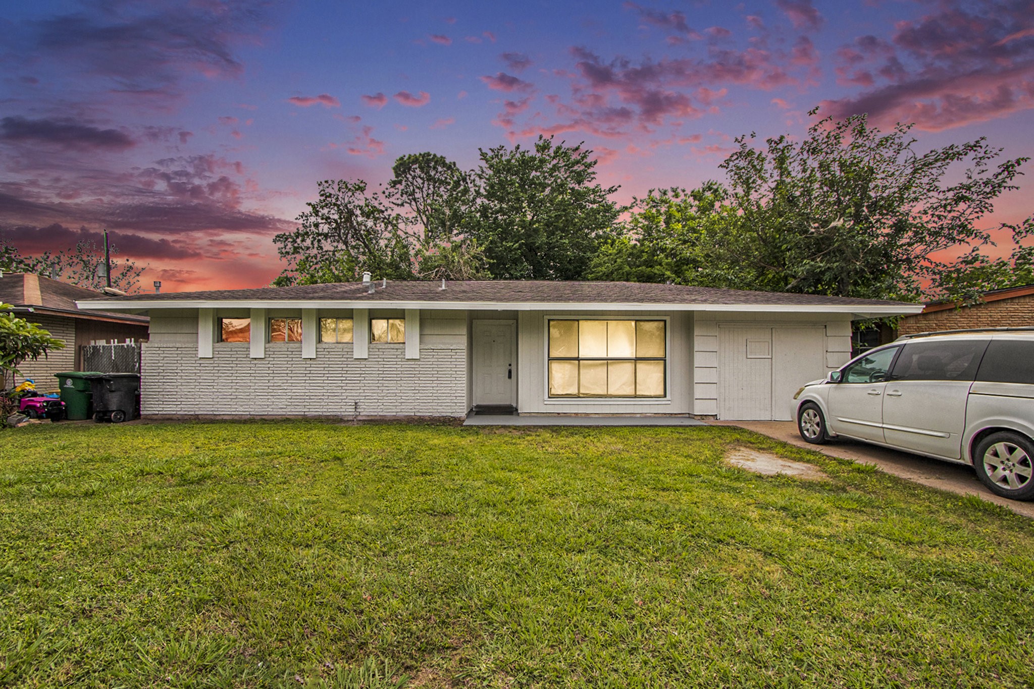 634 Elton Street Houston TX 77034