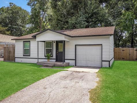 212 S Winfree Street Dayton TX 77535
