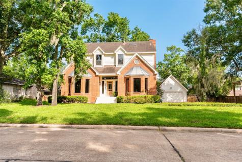 5343 Appleblossom Lane Friendswood TX 77546
