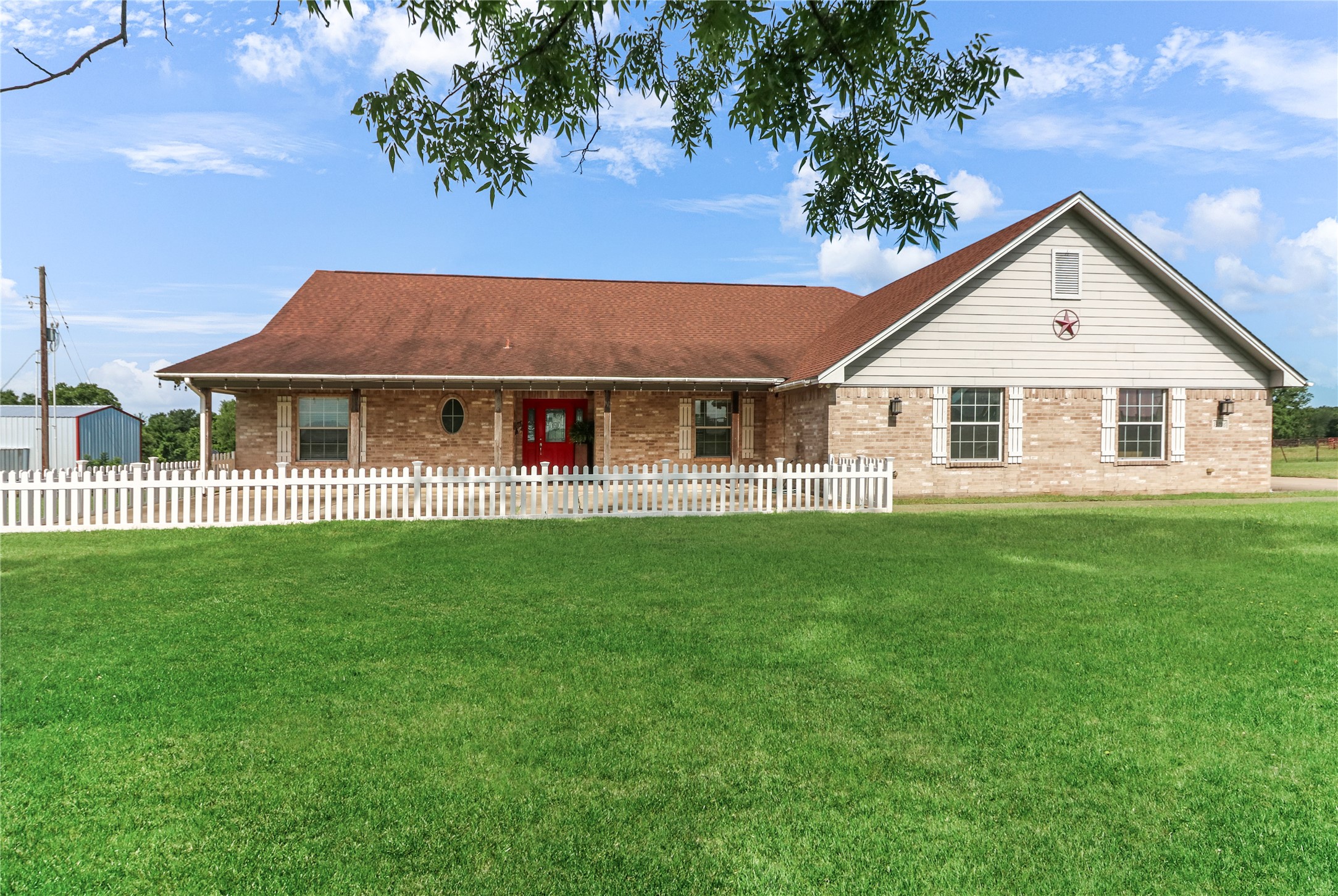 13796 County Road 318 Navasota TX 77868