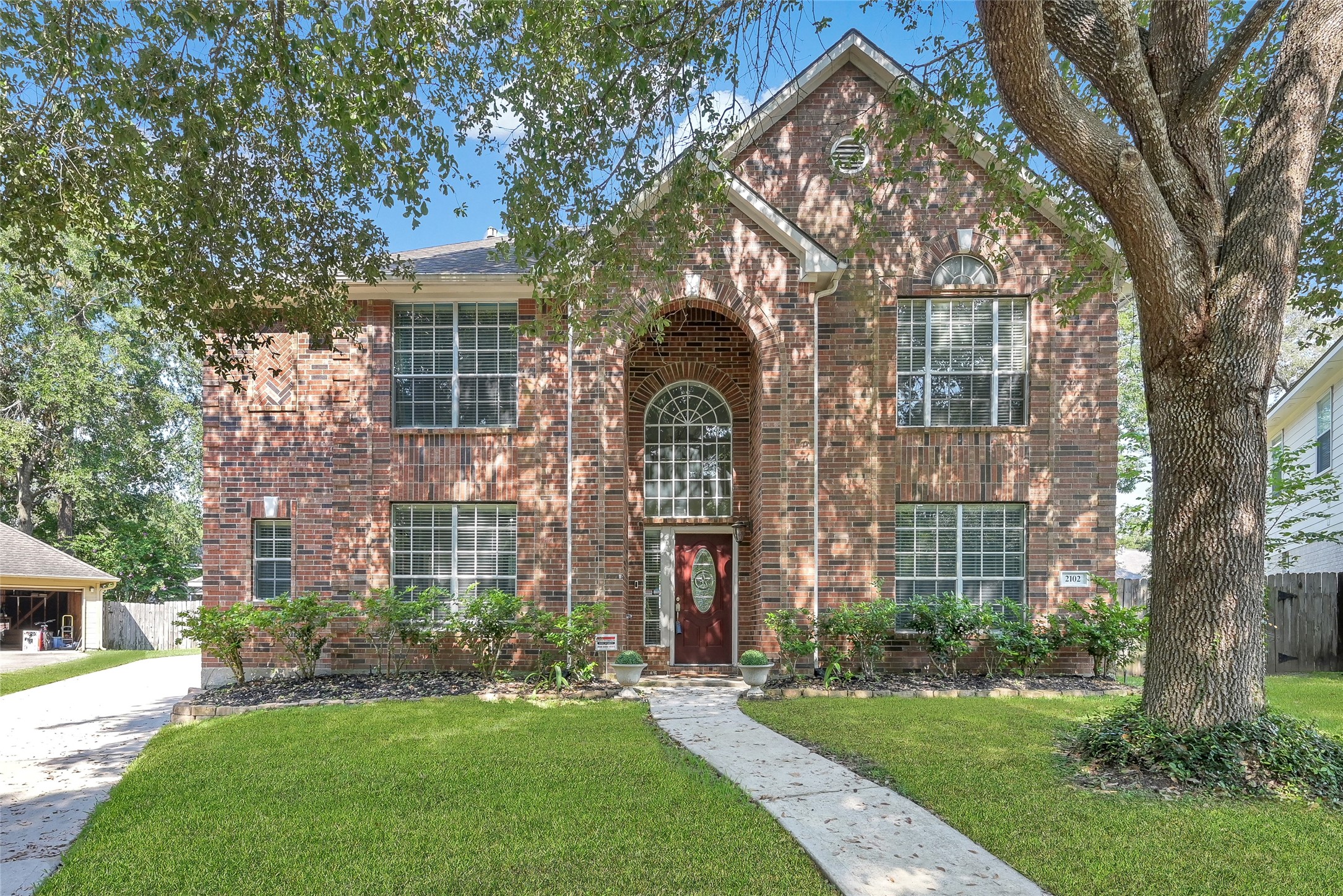 2102 Winding Hollow Court Conroe TX 77385