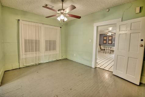 615 Mcintosh Street Houston TX 77009