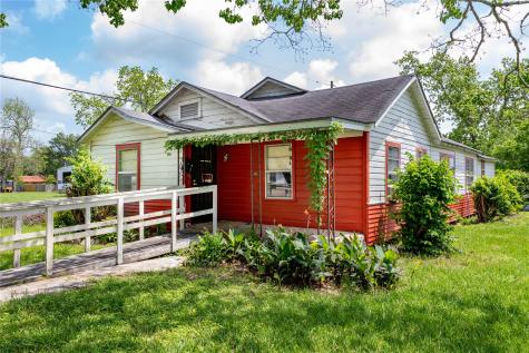 1201 Avenue C Bay City TX 77414