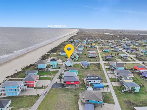 816 S Crystal Beach Road Port Bolivar TX 77650
