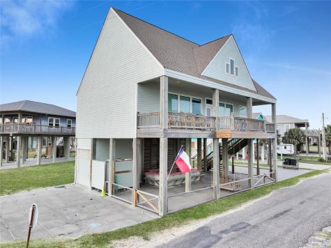 816 S Crystal Beach Road Port Bolivar TX 77650