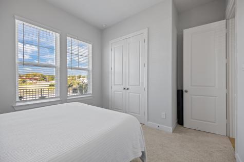 2505 S Houston Avenue Pearland TX 77581