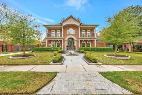 2119 Pineloch Drive Houston TX 77062