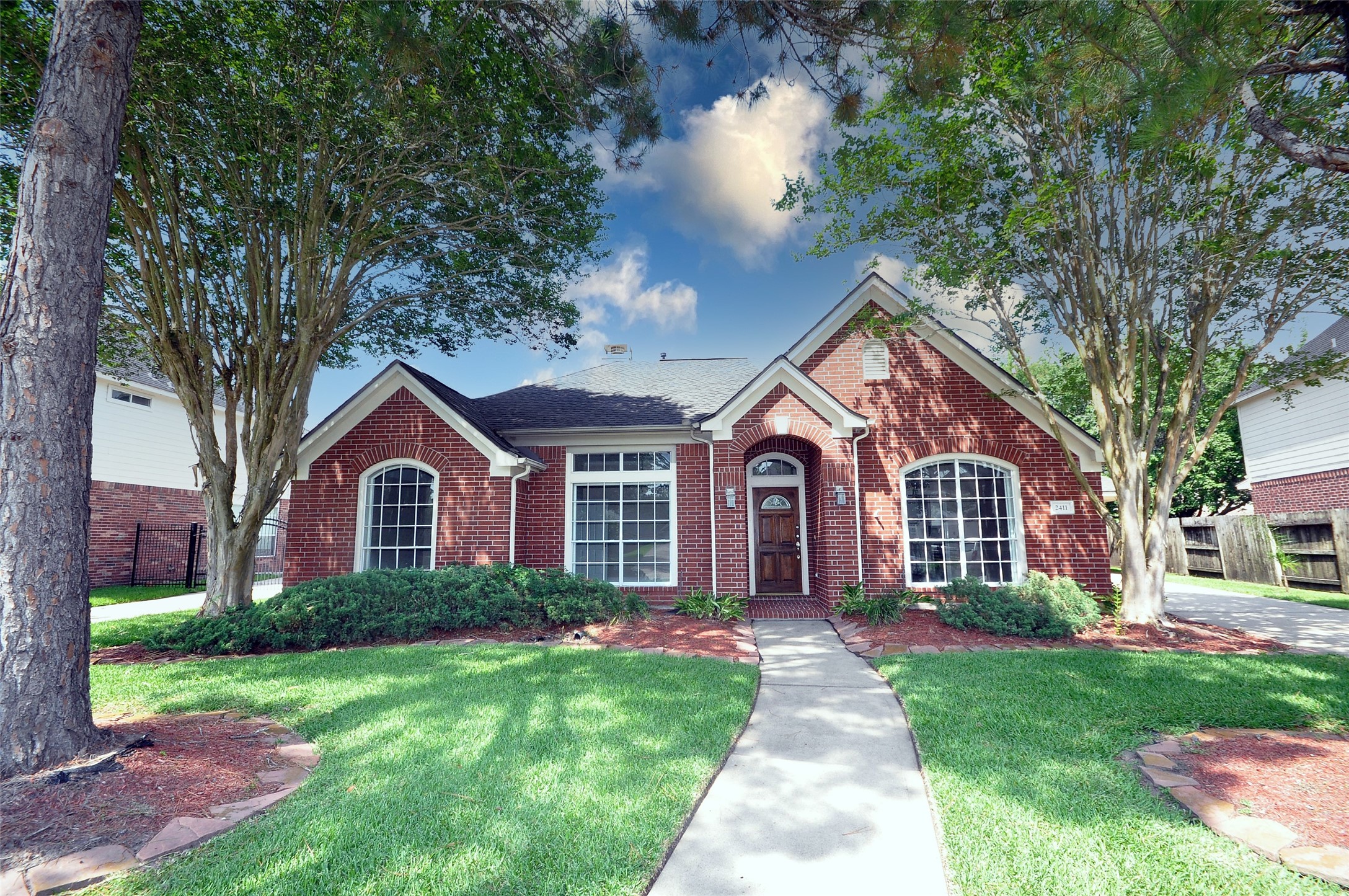 2411 Lansing Circle Pearland TX 77584