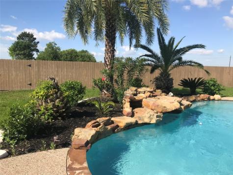12403 Emerald Lane Mont Belvieu TX 77535