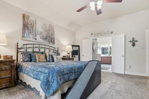 12403 Emerald Lane Mont Belvieu TX 77535