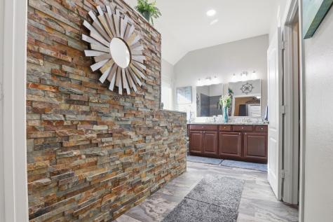 12403 Emerald Lane Mont Belvieu TX 77535