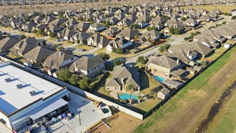 12403 Emerald Lane Mont Belvieu TX 77535