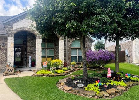 12403 Emerald Lane Mont Belvieu TX 77535