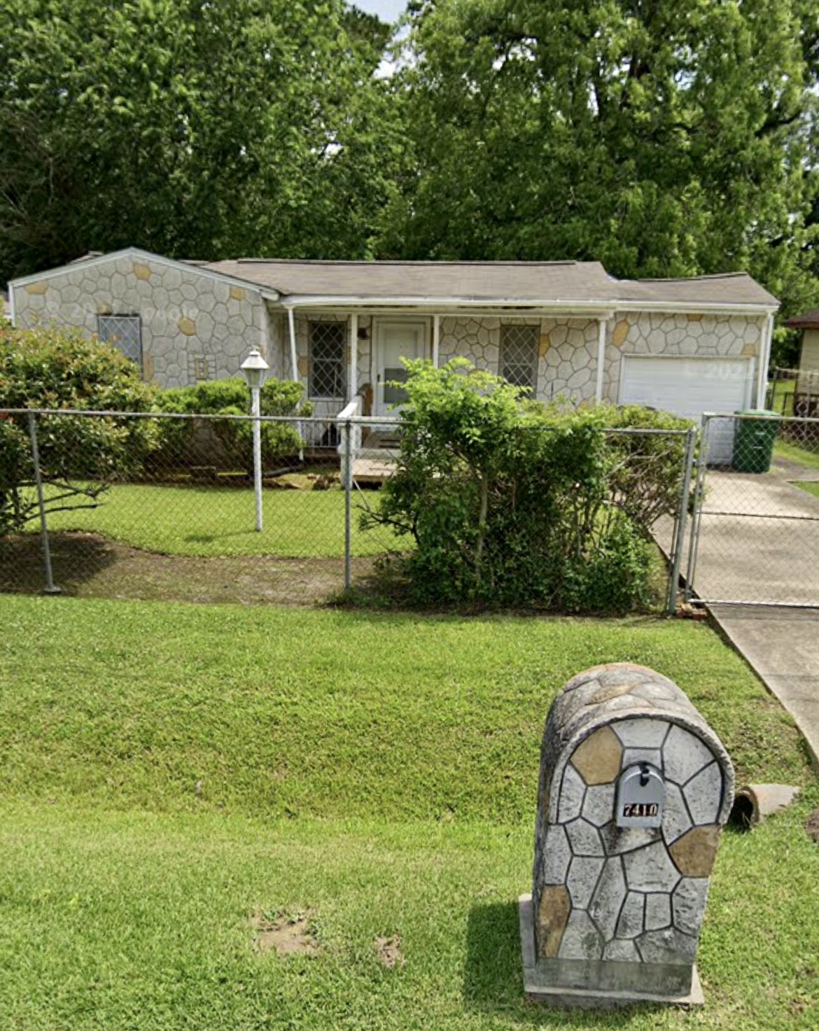 7410 Glen Manor Drive Houston TX 77028