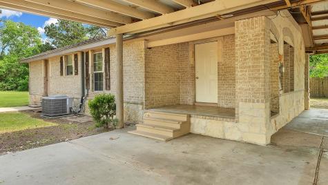 205 County Road 377 Cleveland TX 77327