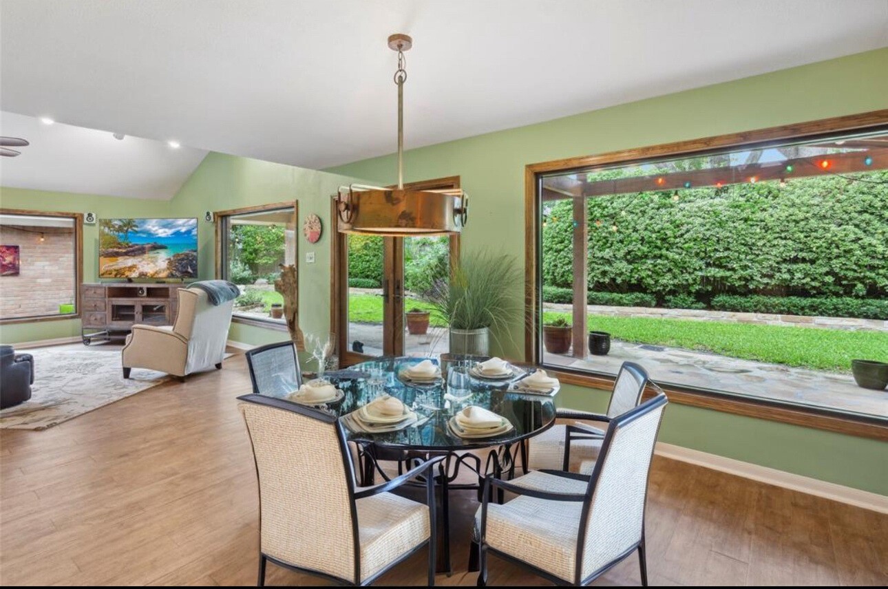 11902 N Petersham Drive Houston TX 77031