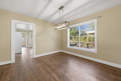305 E Hilburn Street Bellville TX 77418