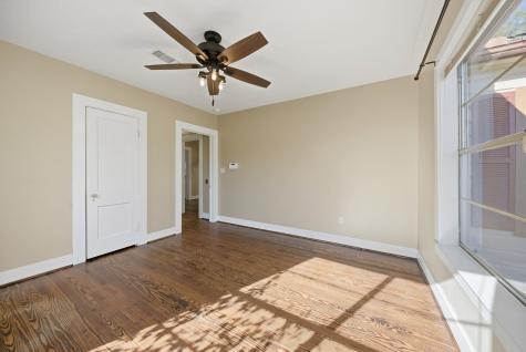 305 E Hilburn Street Bellville TX 77418