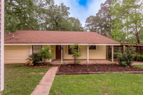 350 Shoreline Drive Huntsville TX 77320