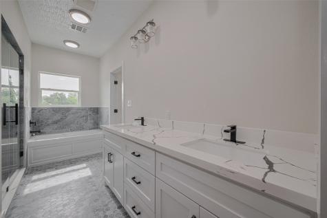 2206 Hoskins Drive Houston TX 77080