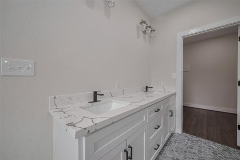 2206 Hoskins Drive Houston TX 77080