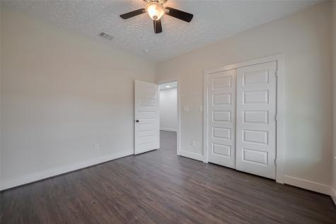 2206 Hoskins Drive Houston TX 77080
