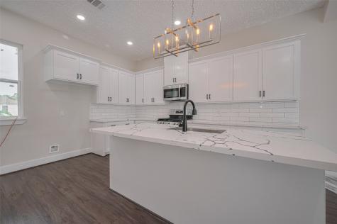 2206 Hoskins Drive Houston TX 77080