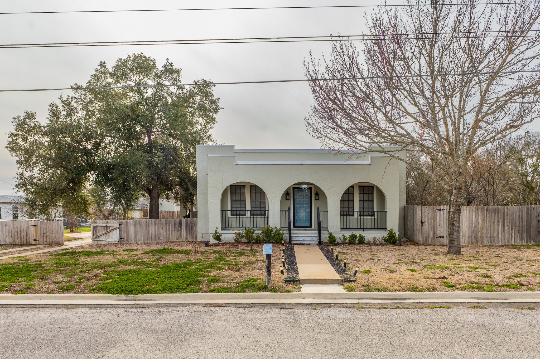 845 N Jackson Street La Grange TX 78945