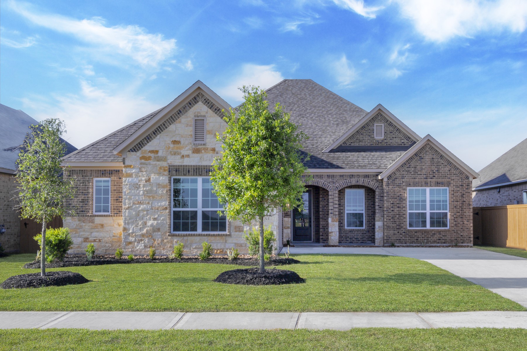 1922 June Lake Lane Iowa Colony TX 77583