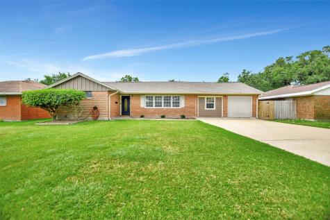 1905 18th Avenue N Texas City TX 77590