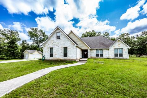 116 Heritage Oak Drive Huntsville TX 77320