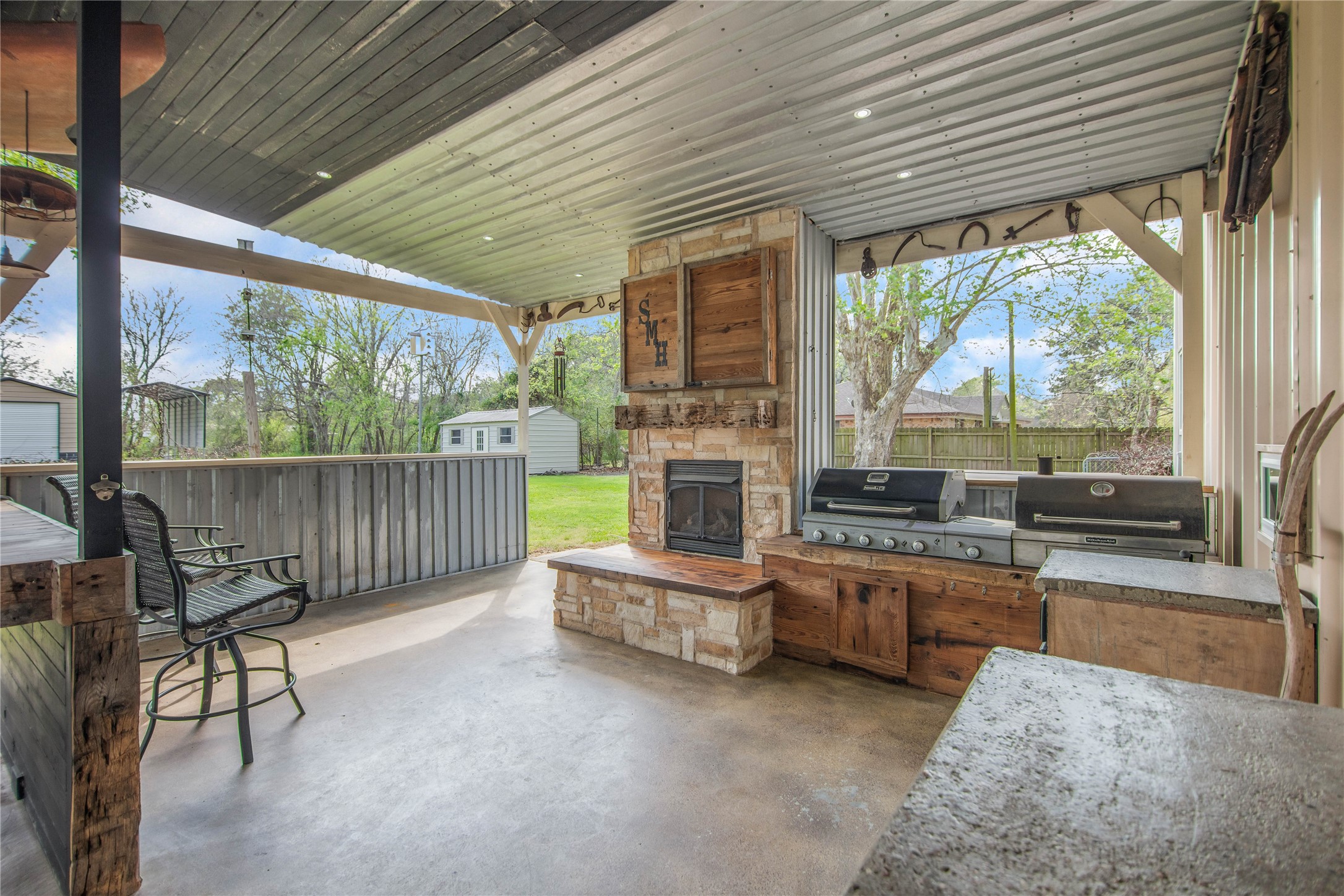12821 W 6th Street Santa Fe TX 77510