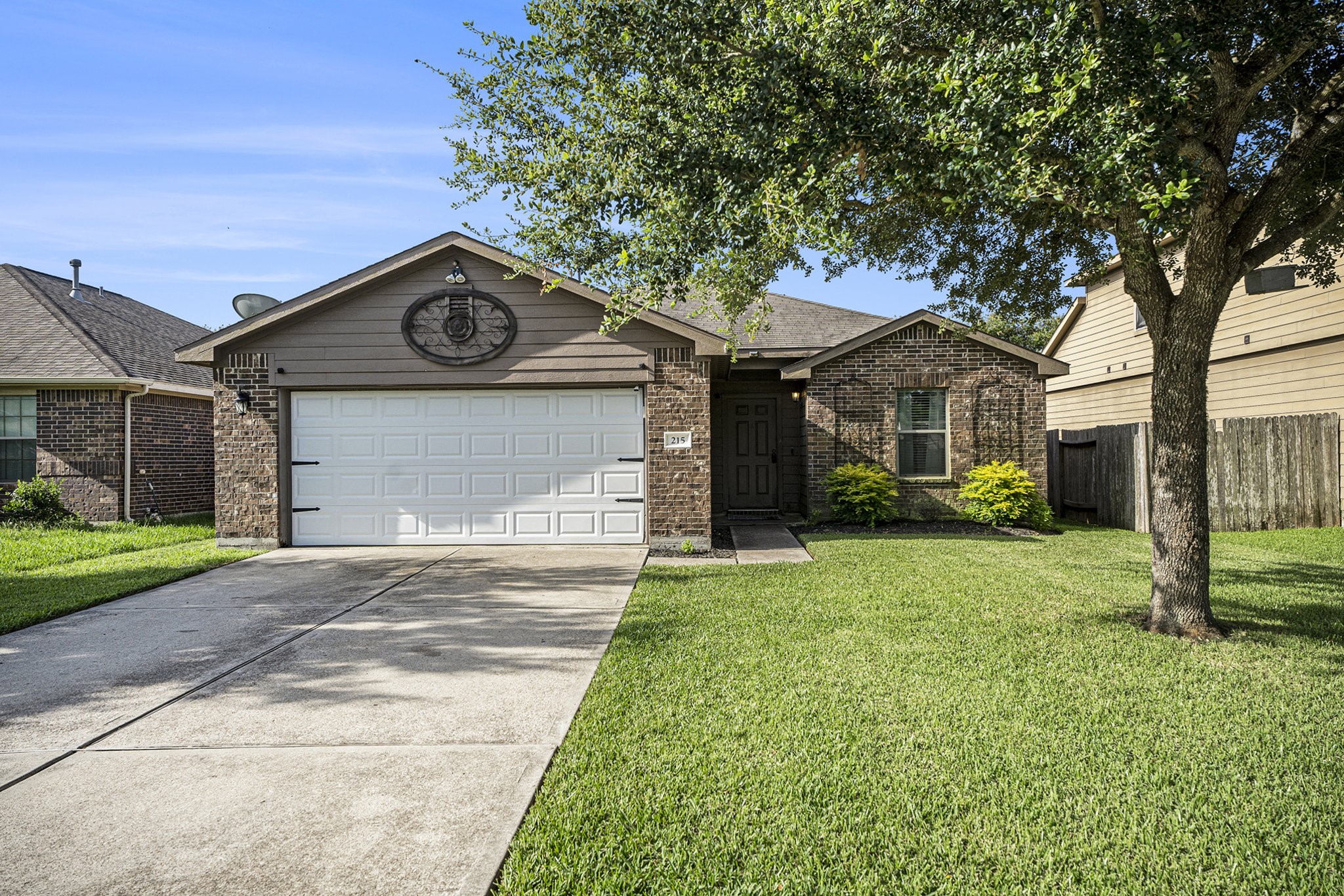 215 Hawks View Drive La Marque TX 77568