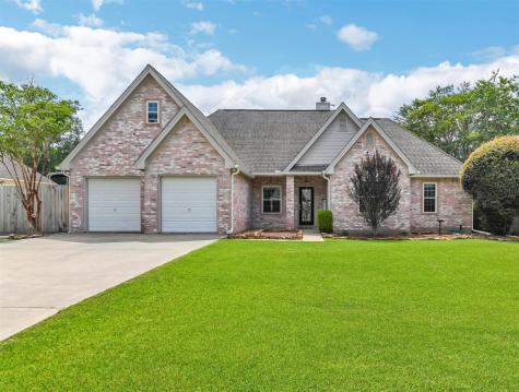 104 Featherstone Court Liberty TX 77575
