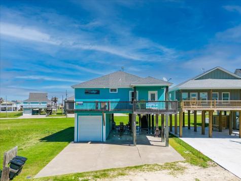 942 Palm Ridge Drive Crystal Beach TX 77650