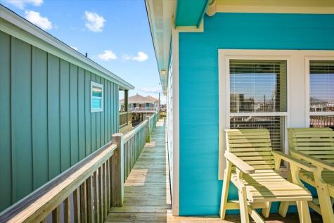 942 Palm Ridge Drive Crystal Beach TX 77650