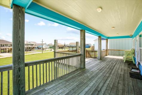 942 Palm Ridge Drive Crystal Beach TX 77650
