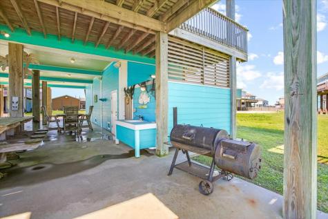 942 Palm Ridge Drive Crystal Beach TX 77650