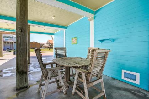 942 Palm Ridge Drive Crystal Beach TX 77650
